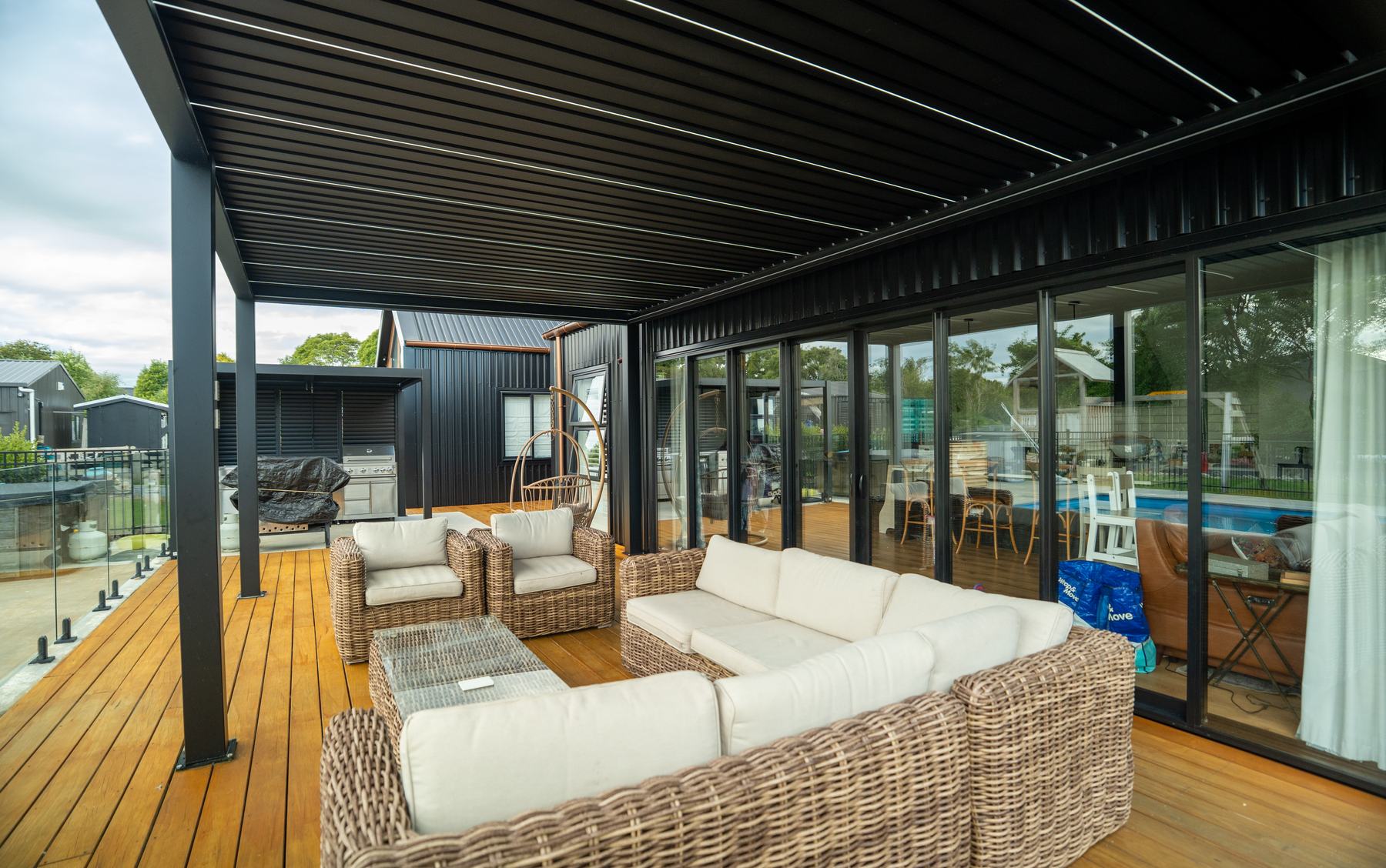 Opening Louvres installation